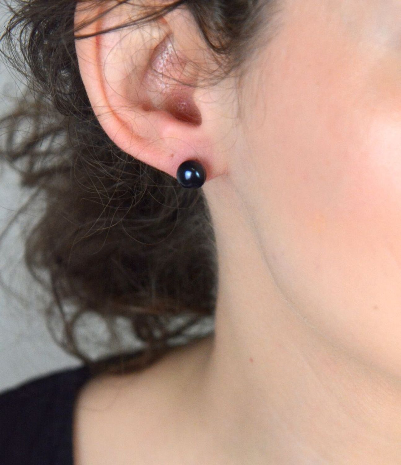 Srebrne kolczyki damskie Perła naturalna 9 mm 0817960008. Srebrne kolczyki damskie 925 wkrętki z perełką naturalną. Kolczyki wkrętki wykonane ze srebra próby 925. 1.jpg