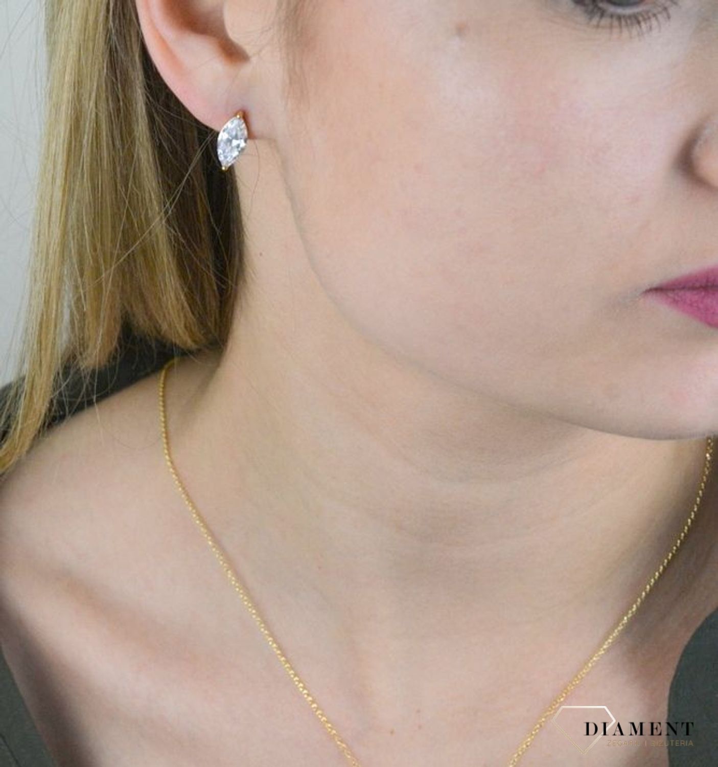 SREBRNE KOLCZYKI POZŁACANE Z CYRKONIĄ SPARKLE PRZY UCHU 0818154000 (2).jpg