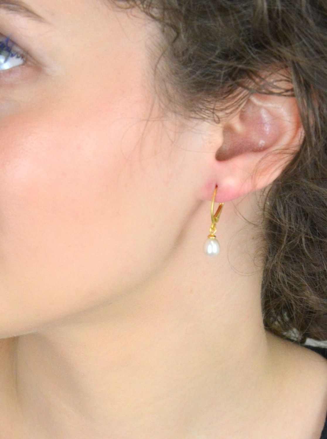 Kolczyki srebrne z perłą hodowlaną 7 mm pokryte złotem 0912863796.jpg