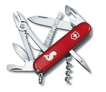 Scyzoryk wielofunkcyjny Victorinox Angler dla wędkarza 1.3653.72 Scyzoryk średniej wielkości dla wędkarzy. Powinien znaleźć się w przyborniku każdego wędkarza i w gotowości czekać na kolejny obfity połów. Idealny na prezent..jpg