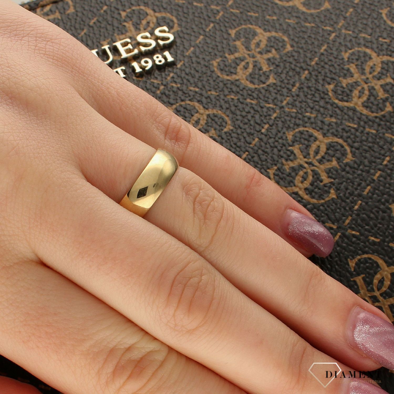 Złota obrączka z diamentami pr.585 – rozmiar 13  Kod 10541.jpg