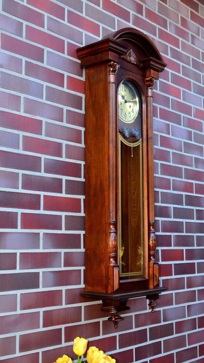 Duży zegar wiszący mechaniczny Adler 11022W Drewno orzech. Zegar mechaniczny. 31 dniowy mechanizm, skrzynka drewniana, bije pełne godziny i w pół do godziny.  (6).JPG