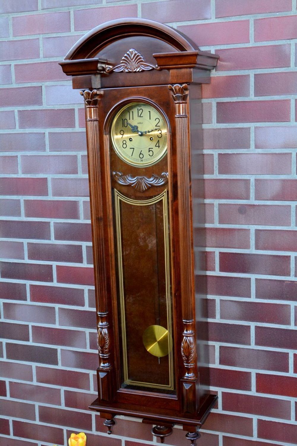Duży zegar wiszący mechaniczny Adler 11022W Drewno orzech. Zegar mechaniczny. 31 dniowy mechanizm, skrzynka drewniana, bije pełne godziny i w pół do godziny.  (6).JPG