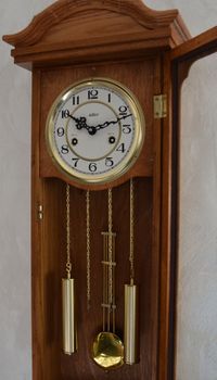 Zegar wiszący mechaniczny Adler 11076D – klasyczna elegancja w jasnym dębie (6).JPG