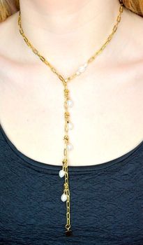 Złoty naszyjnik damski Coeur De Lion z perłami słodkowodnymi 1112101416.  Biżuteria idealna zarówno na eleganckie, jak i niezobowiązujące okazje (2).JPG