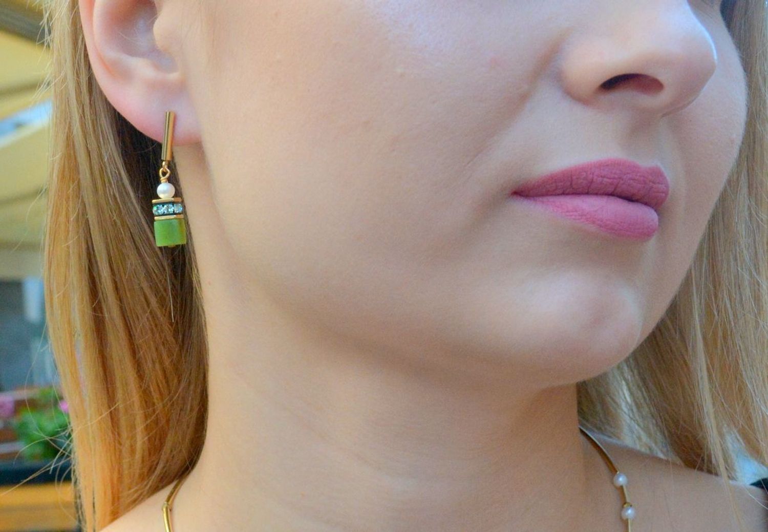 Kolczyki damskie Coeur de Lion GeoCUBE Fusion Precious perły 1122210516. Piękne kolczyki w odcieniach bieli i zieleni z kolekcji GeoCUBE® zdobione kryształami Swarovski® oraz kamieniami naturalnymi perła, nefryt..jpg