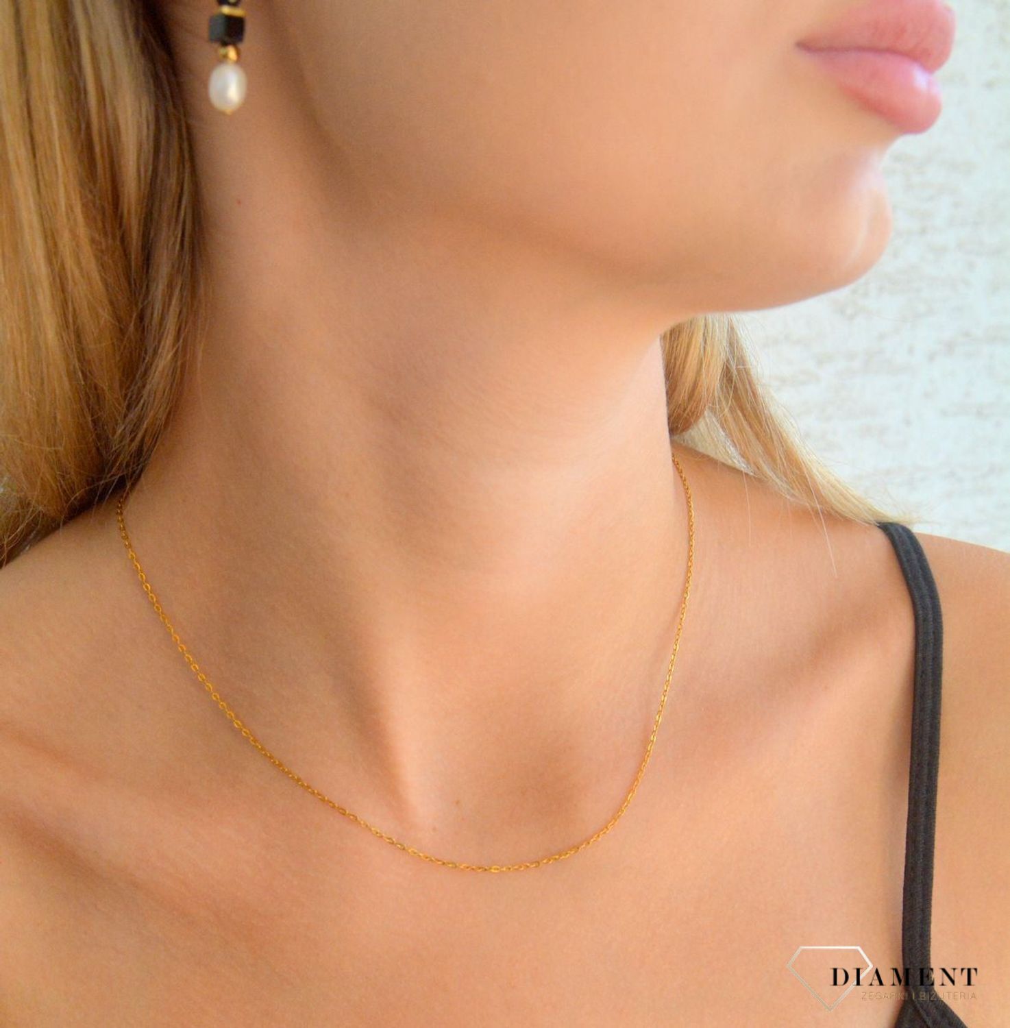 Kolczyki damskie Coeur de Lion Pearls & Onyx 1132211314. Kolczyki stalowe damskie. Kolczyki stalowe Coeur de Lion. Kolczyki złoto czarne na prezent dla kobiety.Kolczyki z perłami (2).jpg