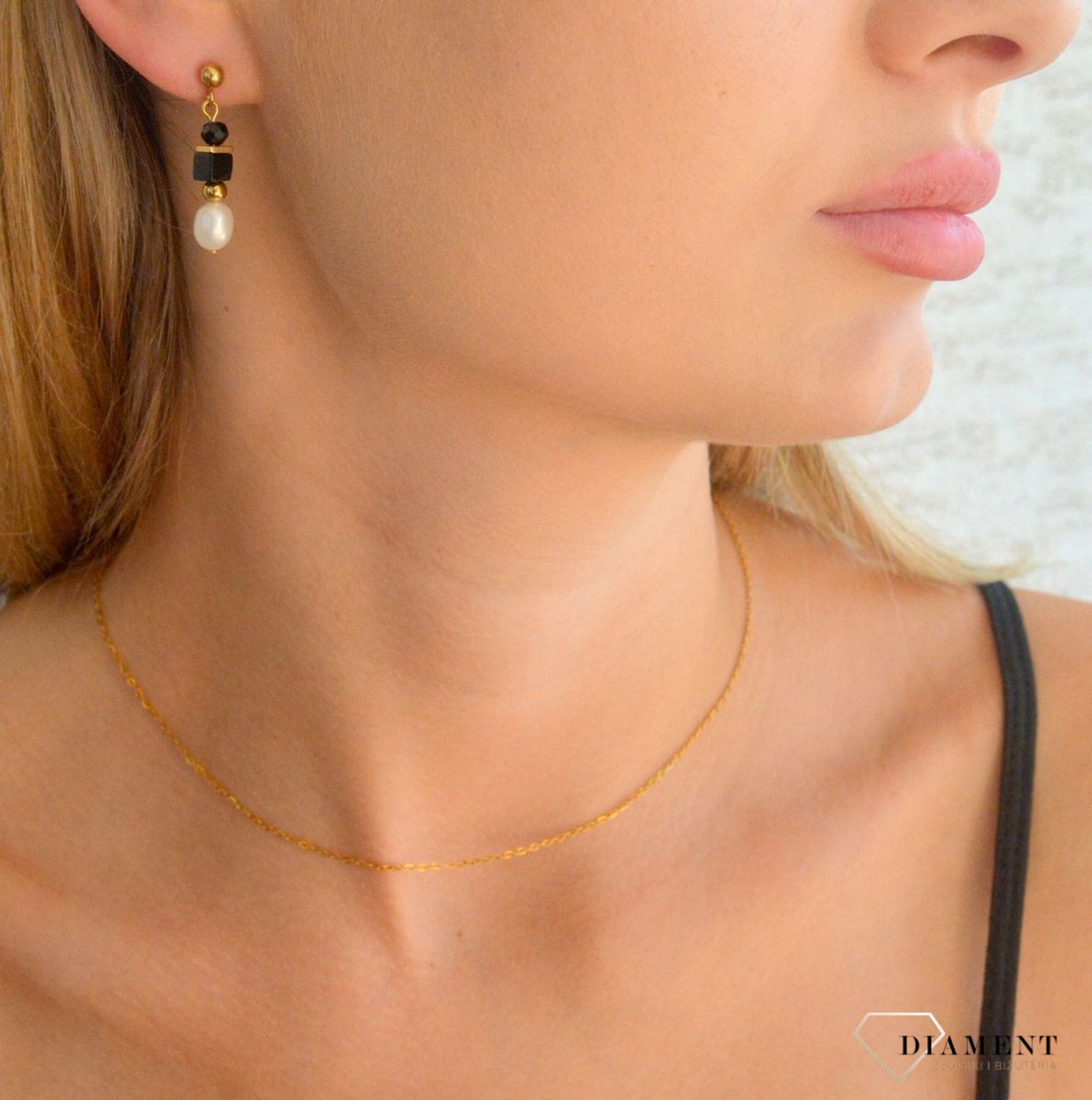 Kolczyki damskie Coeur de Lion Pearls & Onyx 1132211314. Kolczyki stalowe damskie. Kolczyki stalowe Coeur de Lion. Kolczyki złoto czarne na prezent dla kobiety.Kolczyki z perłami (2).jpg