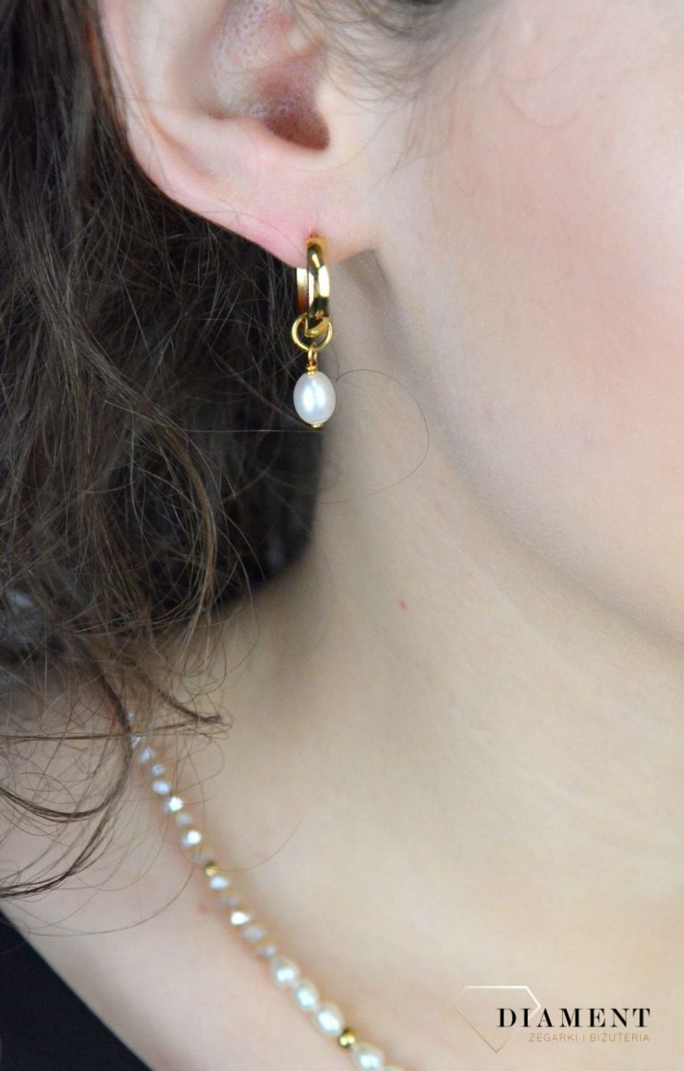 Kolczyki damskie Coeur De Lion Perła słodkowodna 113521-1110. ✨ Kolczyki Coeur De Lion – Hoop Cosmic Pearls Głębokie Złoto 💫🌟1.jpg