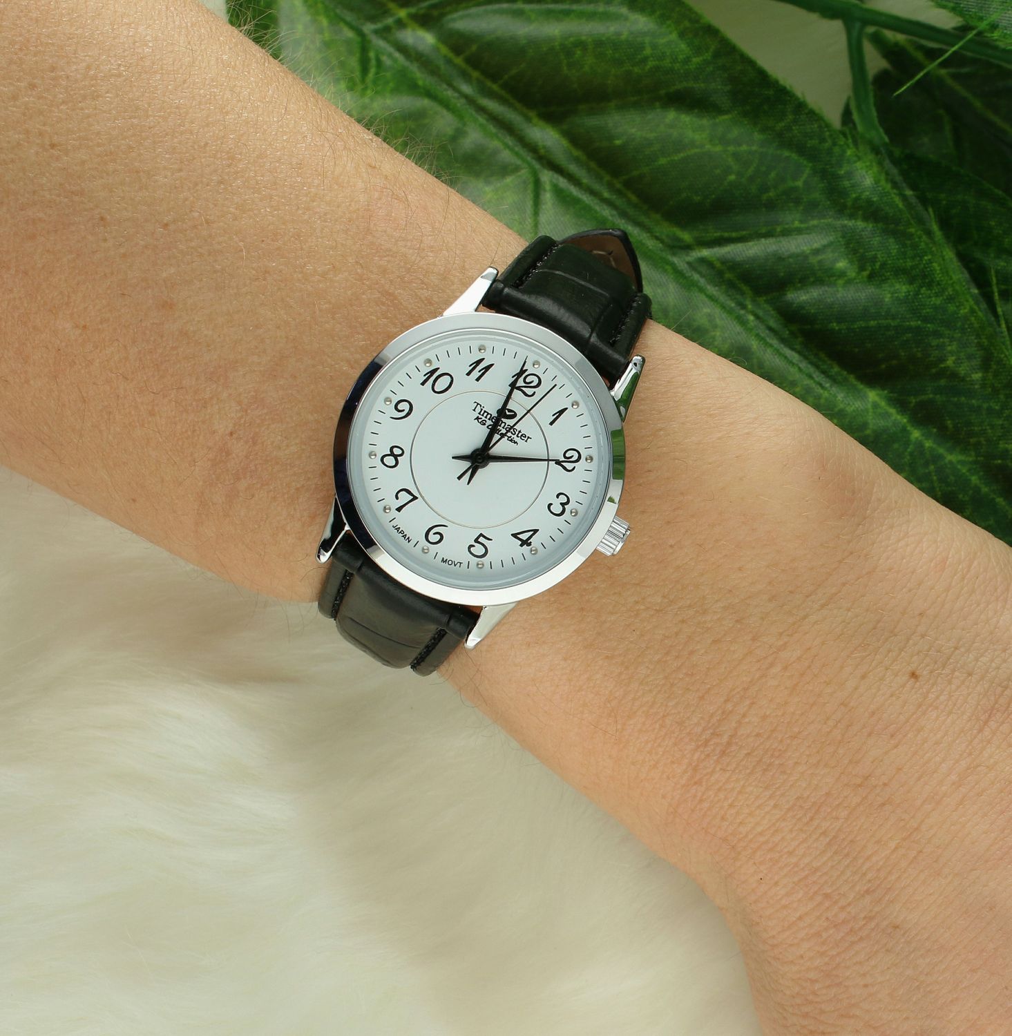 Zegarek damski na pasku Timemaster z cyframi 119-13. Tani zegarek dla kobiety. Zegarek z cyferkami. Damski zegarek srebrny na pasku. Pomysł na prezent dla kobiety. Czytelny zegarek, tani..jpg