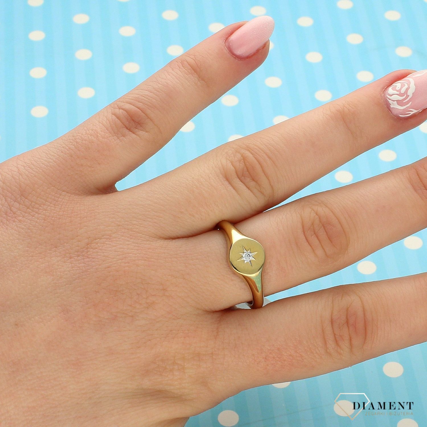 Pierścionek srebrny Sygnet pozłacany TI SENTO z cyrkonią 12199ZY biżuteria Ti sento,  Srebrne Pierścionki Damskie ti sento.jpg