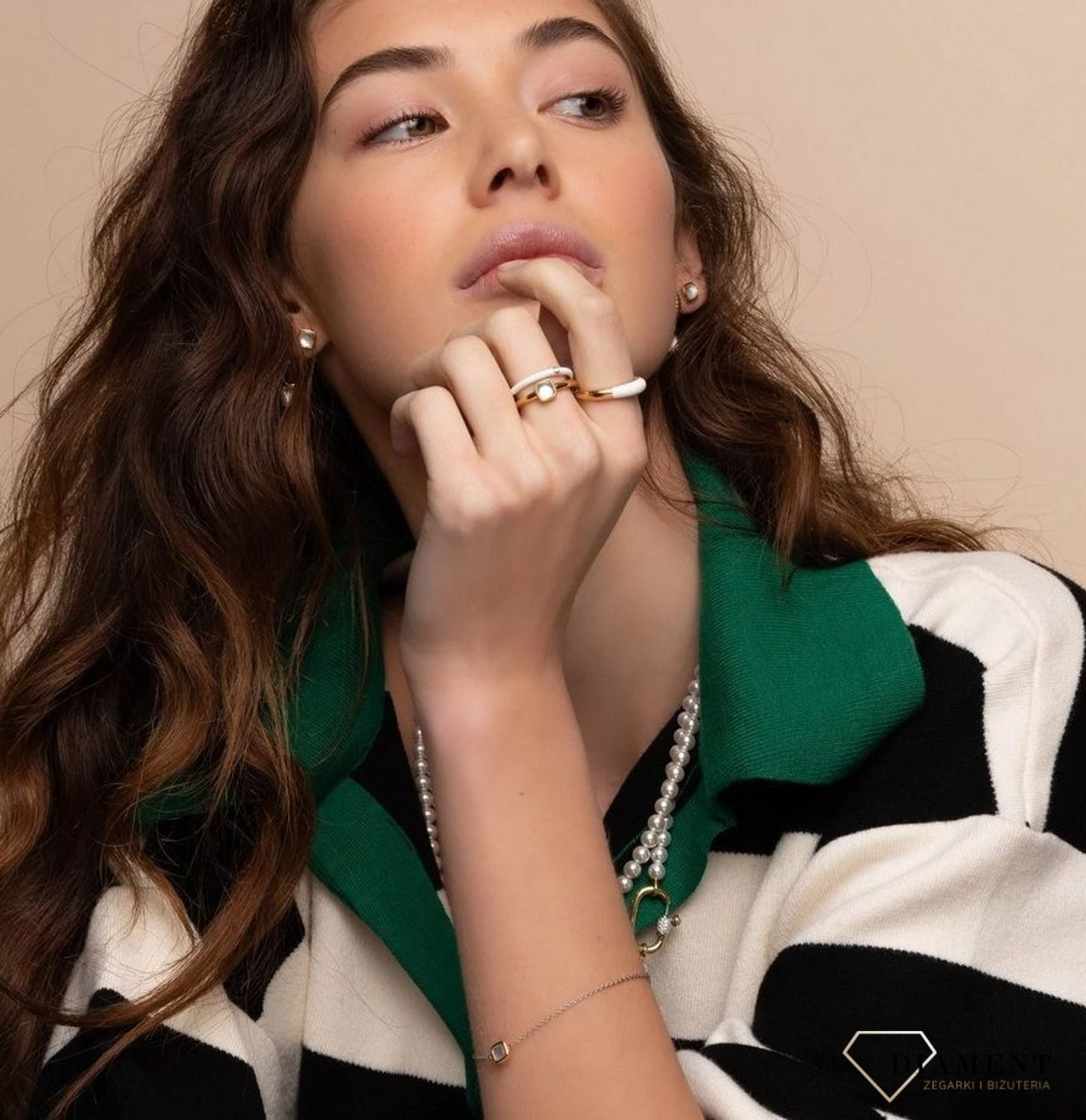 Srebrny pierścionek pozłacany Ti Sento z oczkiem z masy perłowej 12267MW (2).jpg