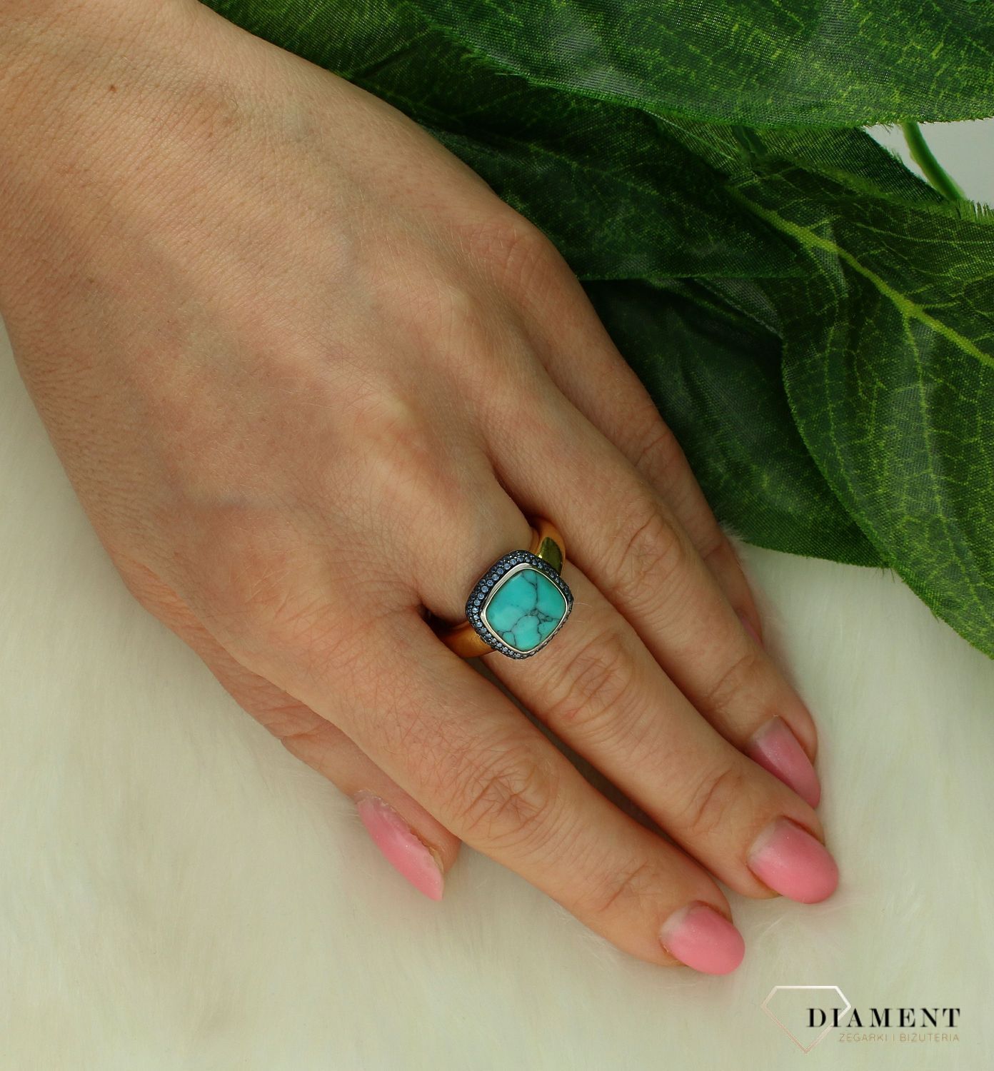 Złoty pierścionek Ti Sento turkus w cyrkoniach 12330TQ. Pierścionek srebrny Ti Sento. Pierścionek z kamieniem turkus marki Ti Sento (1).jpg