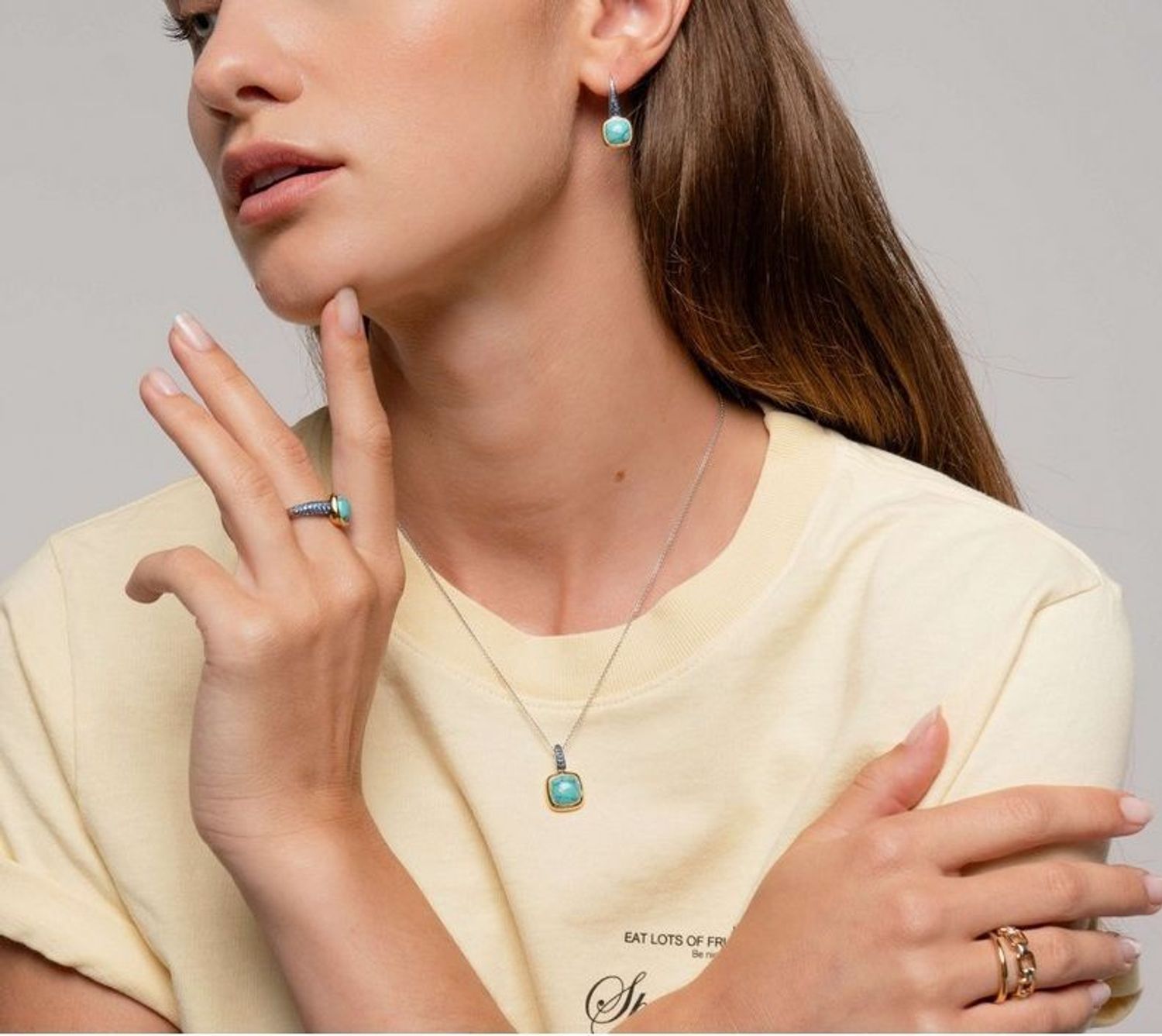  Pierścionek srebrny pozłacany TI SENTO 12331TQ. Srebrny pierścionek damski. Srebrny pierścionek Ti Sento. Pierścionek damski z turkusem. Pierścionek srebrny pozłacany z turkusem na prezent (2).jpg