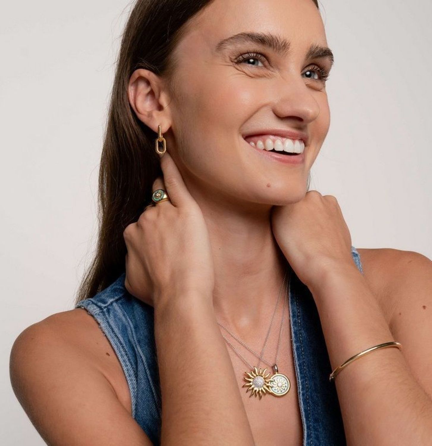 Srebrny pierścionek Ti Sento pozłacany z cyrkonią i turkusem 12335TQ. Srebrny pierścionek z cyrkonią. Pierścionek srebrny z turkusem. Srebrny pierścionek Ti Sento pokryty złotem. Pierścionek Ti Sento z turkusem i cyrkonią na prezent dla kobi.jpg