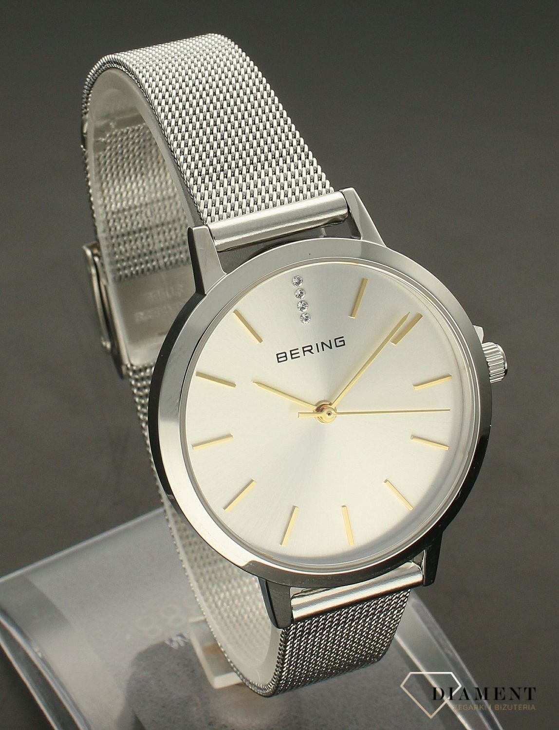 Zegarek damski na bransolecie Bering ze złota wskazówką 13434-001. Zegarek w srebrnym kolorze. Zegarek damski na bransolecie. Zegarek damski Bering. Zegarek damski idealny na prezent. Zeg.jpg
