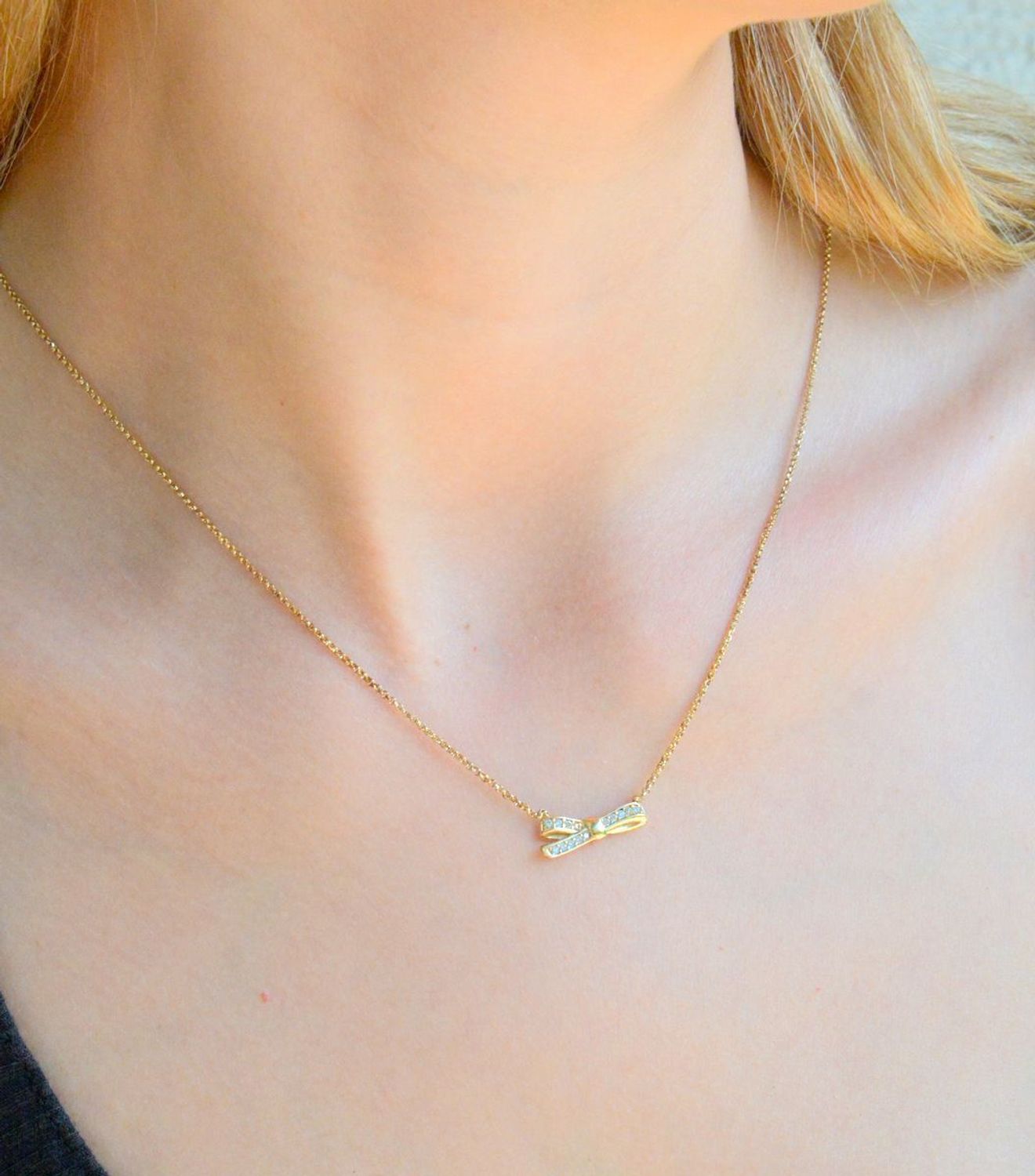 Naszyjnik srebrny kokardka MyCherie pokryty złotem 146304 012.jpg