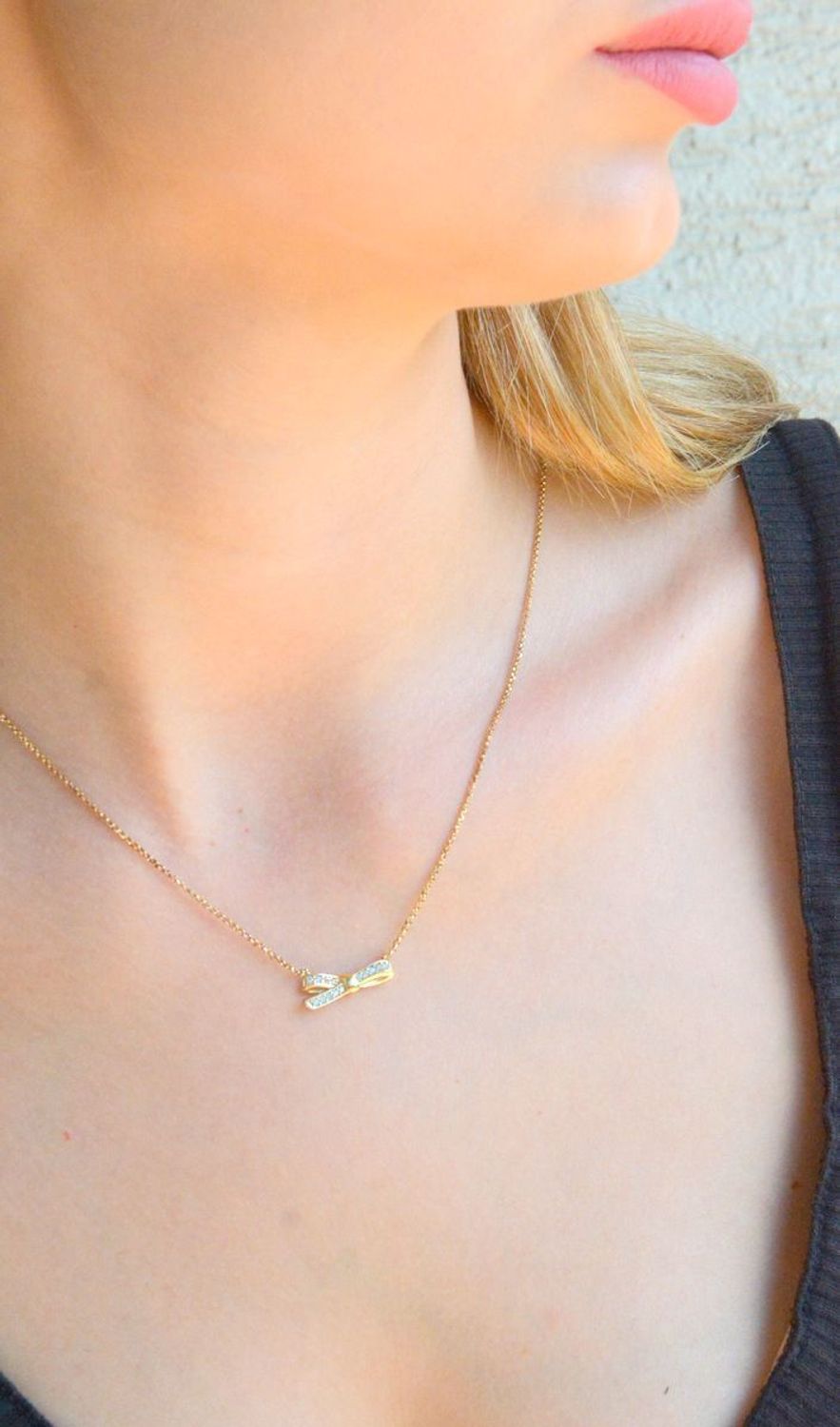 Naszyjnik srebrny kokardka MyCherie pokryty złotem 146304 012.jpg