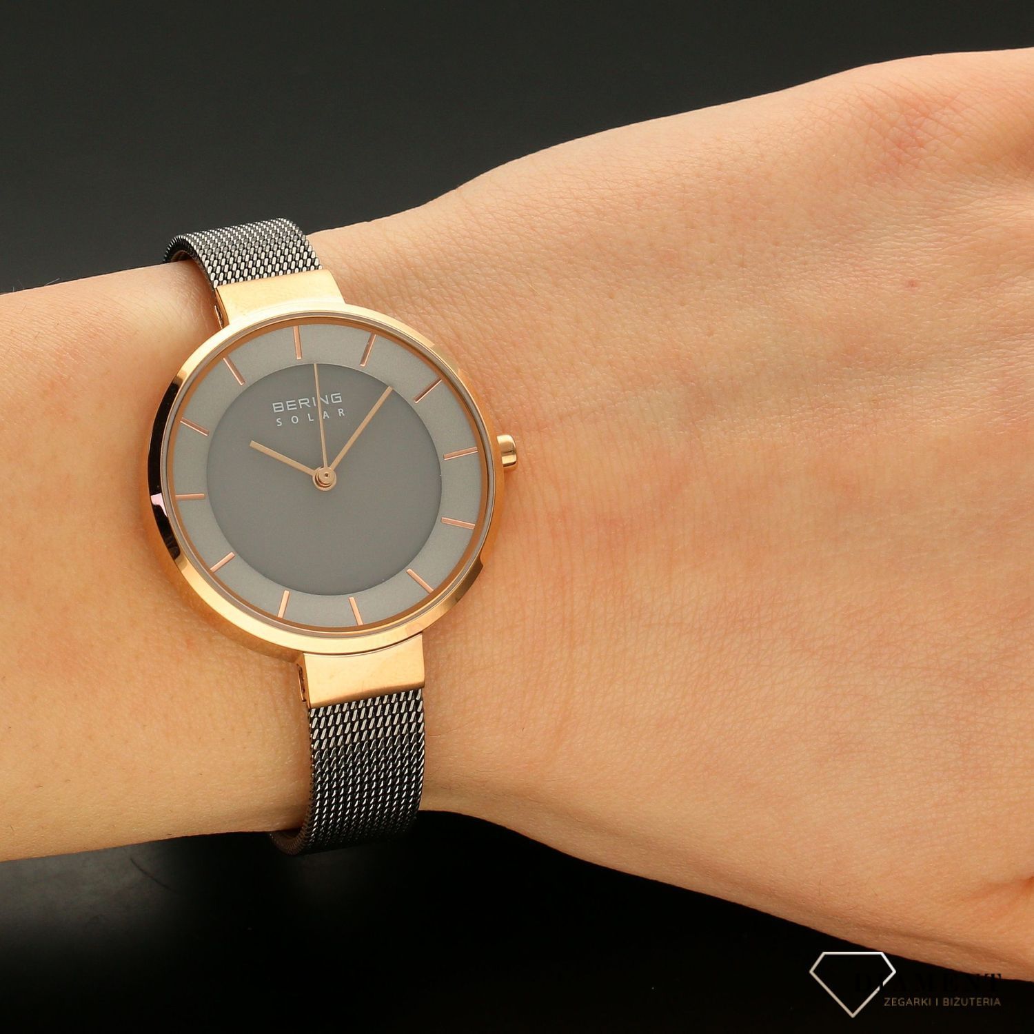 Zegarek damski Bering na bransolecie Solar 14631-369.jpg
