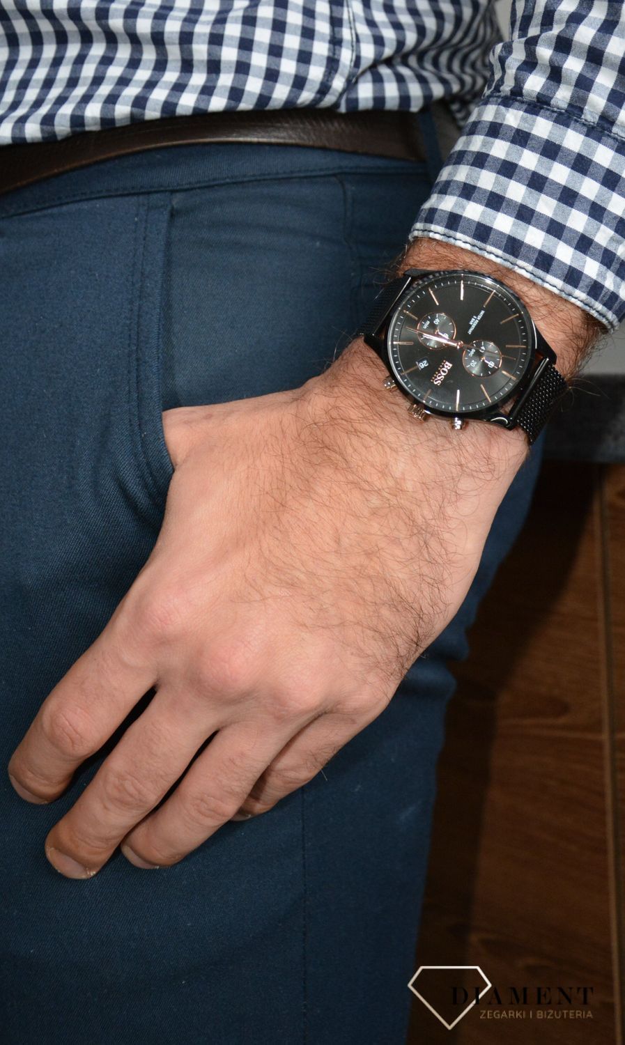 Zegarek męski Hugo Boss Associate 'Męski BOSS' 1513811 to zegarek do pracy na stalowej, wytrzymałej bransolecie, najmodniejszy zegarek na zawsze. Zegarek elegancki o modnym look'u..jpg