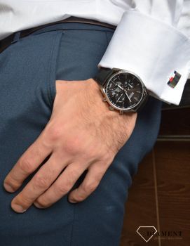 Zegarek męski Hugo Boss 1513816 Champion to najmodniejszy zegarek na czarnym, wytrzymałym pasku z kopertą ze stali. Zegarek dla prawdziwego faceta z czarną tarczą i prostymi indeksami  (1).JPG