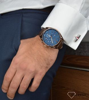 Zegarek męski Hugo Boss Champion Chrono 1513817 to najmodniejszy zegarek na brązowym, wytrzymałym pasku z kopertą o barwie różowego złota. Zegarek dla prawdziwego faceta z niebieska tarczą i prostymi indeksami (3).JPG