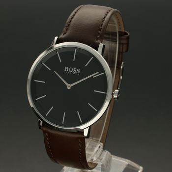 Zeagrek męski Hugo Boss na brązowym pasku. Klasyczny, płaski zegarek. Numer katalogowy 1513829 (2).jpg