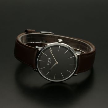 Zeagrek męski Hugo Boss na brązowym pasku. Klasyczny, płaski zegarek. Numer katalogowy 1513829 (3).jpg