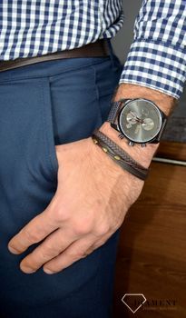 Zegarek męski Hugo Boss 1513837 Skymaster w odcieniu ciemnej szarości to zegarek z kolekcji Hugo Boss. Zegarek ciemno szary z cyframi arabskimi w różowym złocie.  (2).jpg