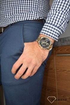 Zegarek męski Hugo Boss Champion 'Złoty BOSS' 1513848 to zegarek na stalowej, pozłacanej bransolecie z japońskim mechanizmem. Zegarek złoty z czarną tarczą i prostymi indeksami (3).JPG