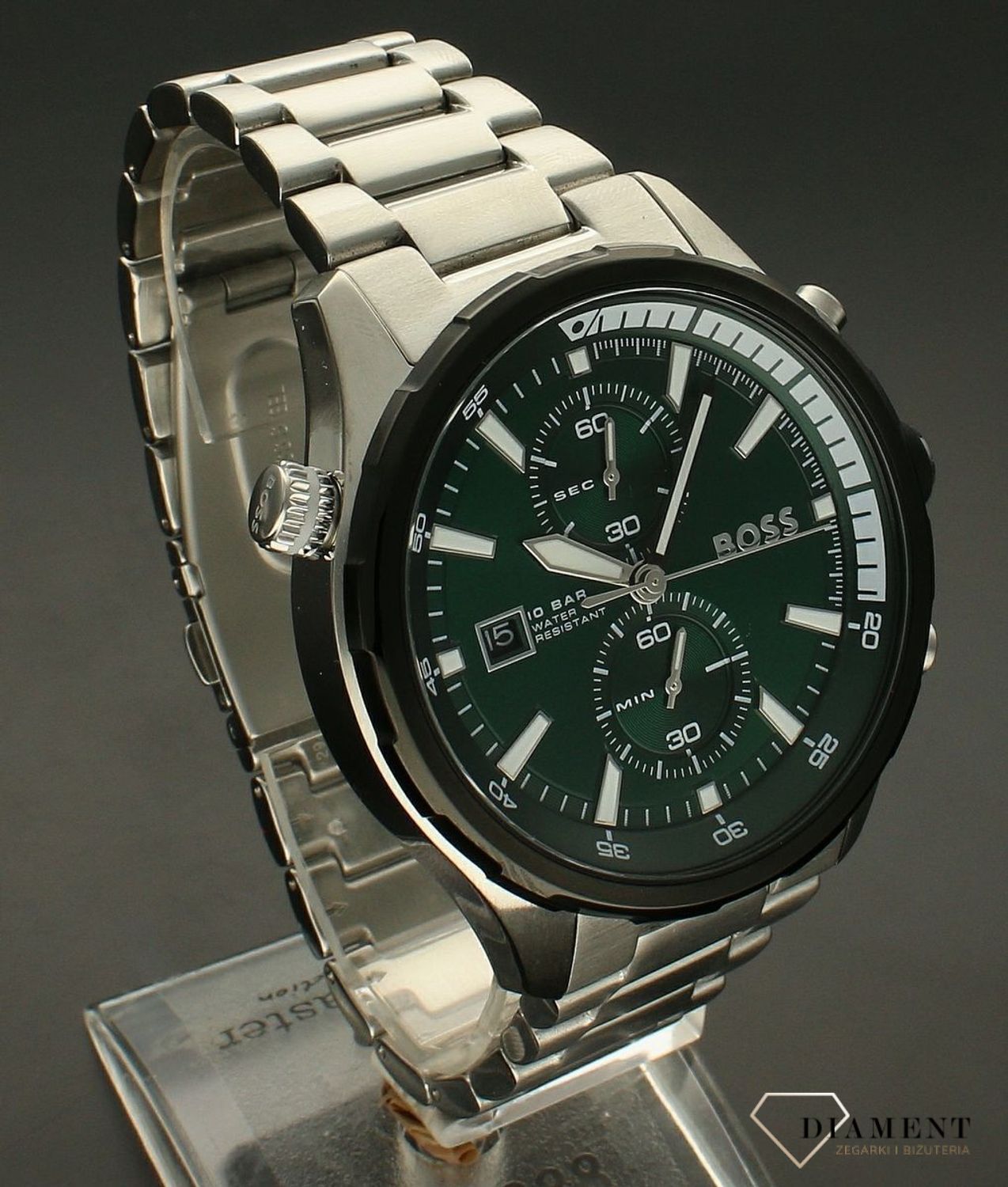 Zegarek męski HUGO BOSS Globetrotter 1513930 z zieloną tarczą i chronografem. Zegarek męski. Zegarek z chronografem. Zegarek na bransolecie. Zegarek w zielonym kolorze. Zegarek Hugo Boss idealny na prezent.jpg