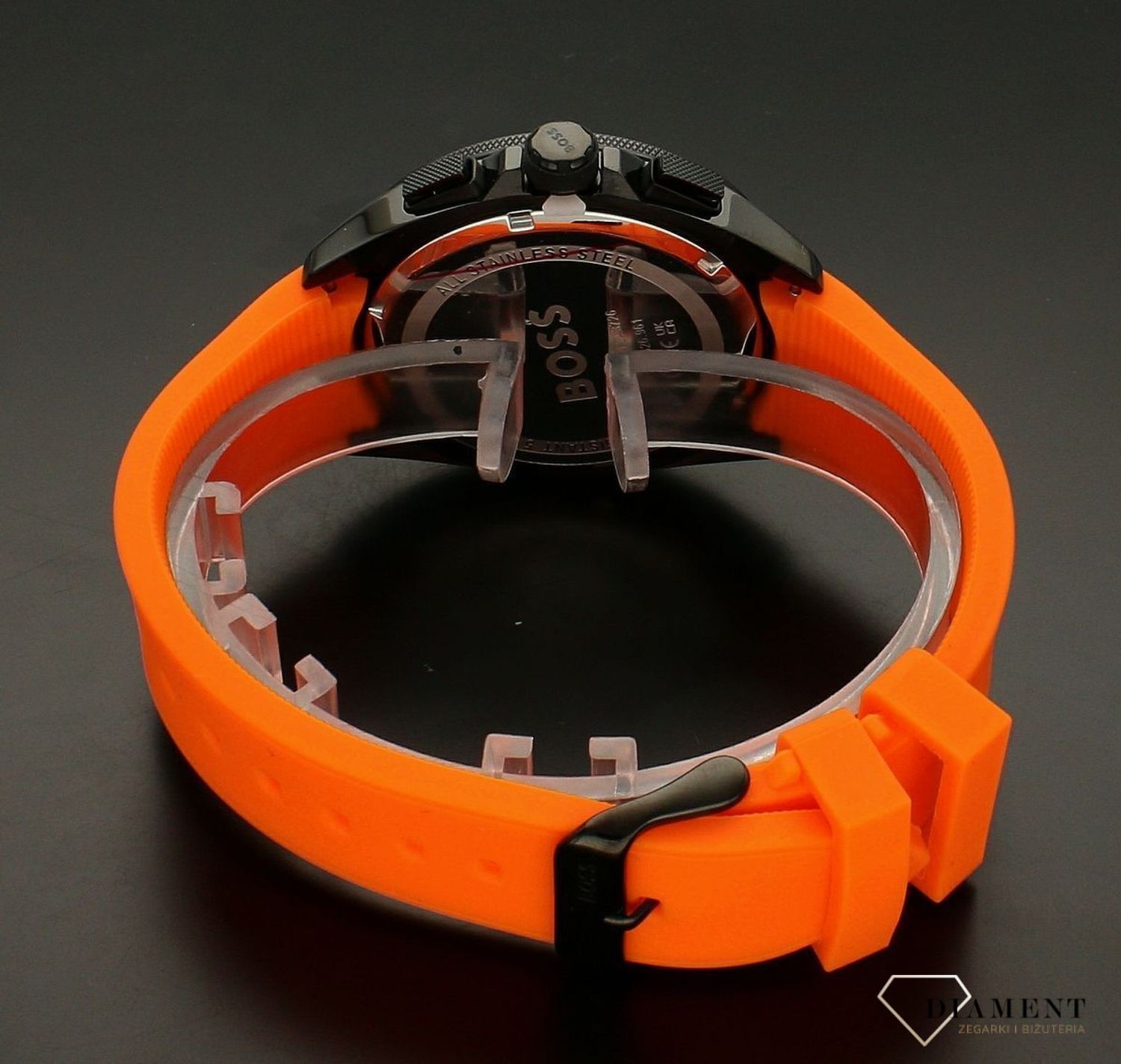 Zegarek męski na pasku Hugo Boss Volane 1513957 to najmodniejszy zegarek na pomarańczowym, wytrzymałym pasku. Zegarek dla prawdziwego faceta z czarną tarczą i oraz logiem Hugo Boss. Wymarzony prezent..jpg