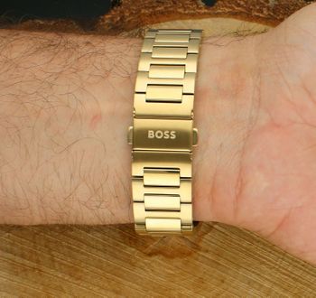 Hugo Boss Strike 1513801 – zegarek męski na bransolecie  Niebieska tarcza, stalowa koperta (1).jpg