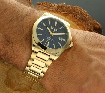 Hugo Boss Strike 1513801 – zegarek męski na bransolecie  Niebieska tarcza, stalowa koperta (2).jpg