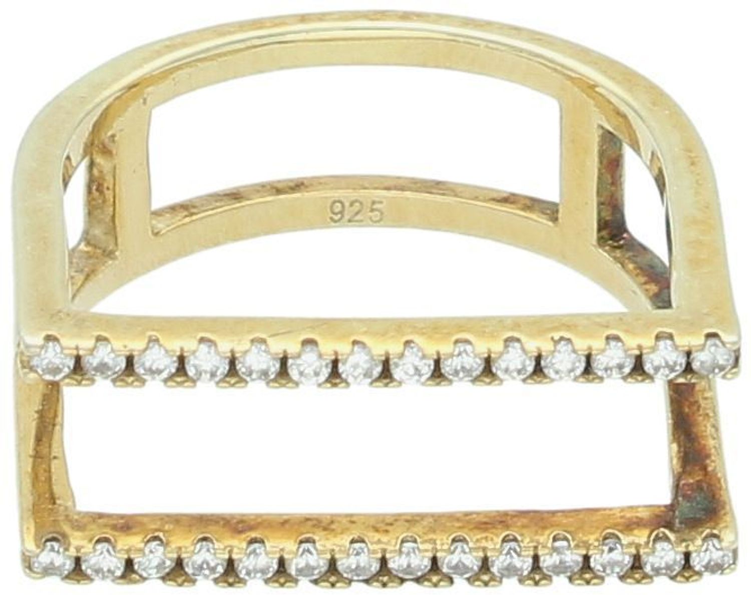 Elegancki pierścionek damski wykonany ze srebra próby 925, pozłacany, o geometrycznym kształcie, zdobiony cyrkoniami. Model 15289-R, waga 4,57 g, wymiary ozdoby 2,0 cm x 8 mm.1.jpg