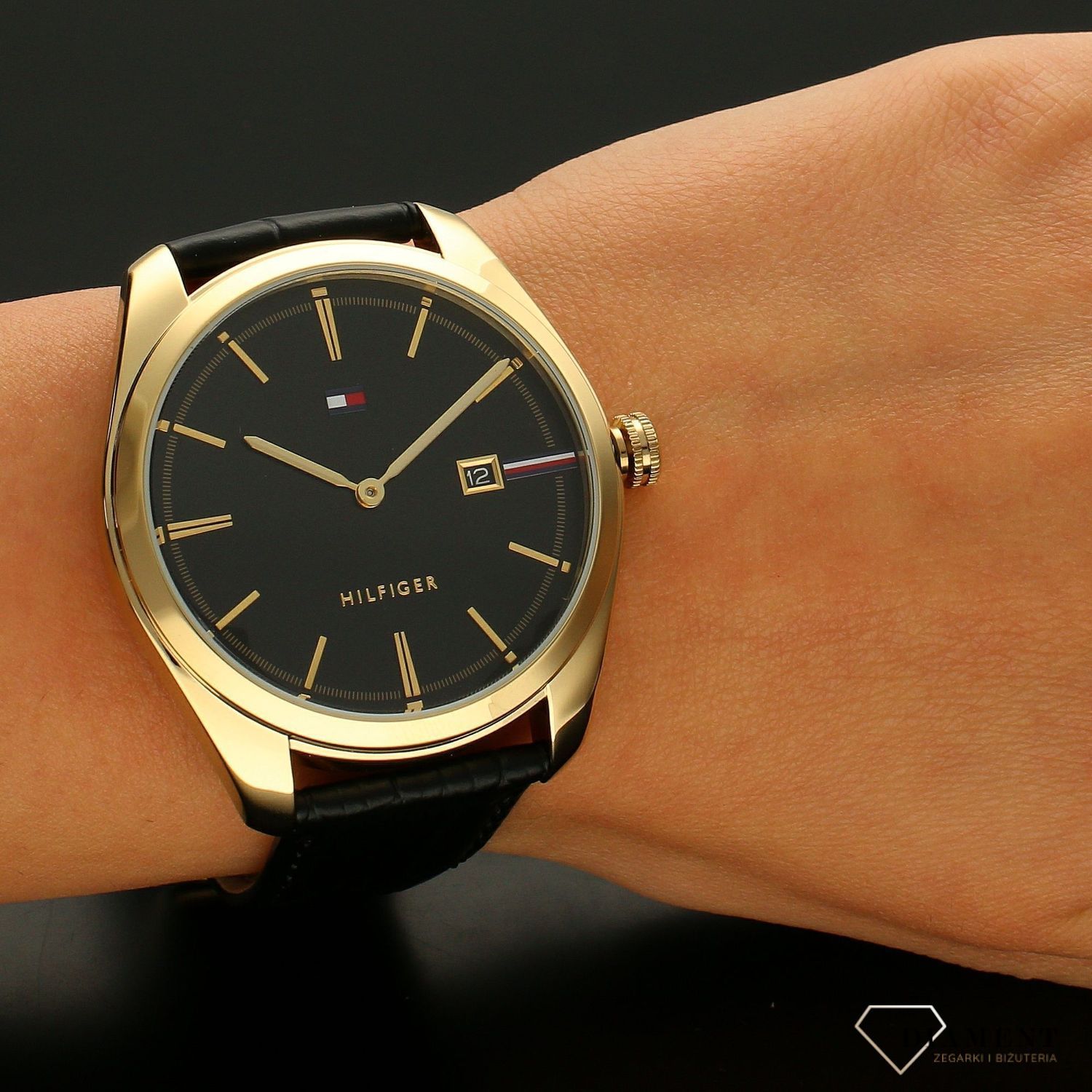 Zegarek damski na czarnym pasku skórzanym Tommy Hilfiger 1710428 z kolekcji Theo.jpg