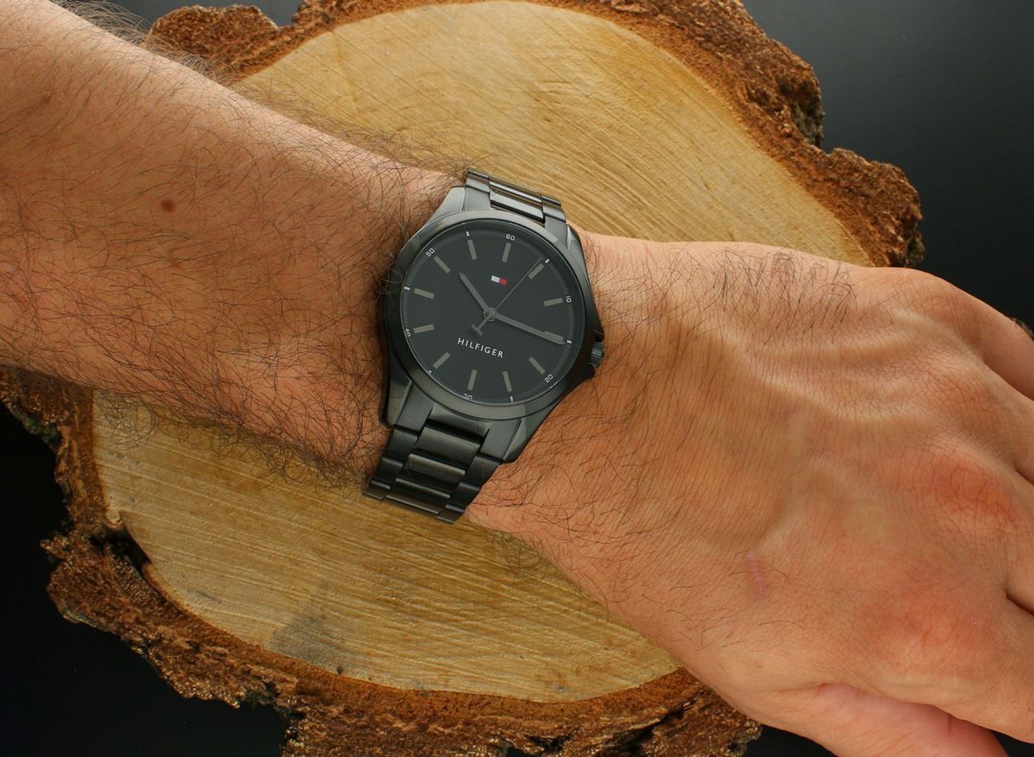 Zegarek męski Tommy Hilfiger 1710680 czarny – klasyczny, elegancki, stal szlachetna.jpg