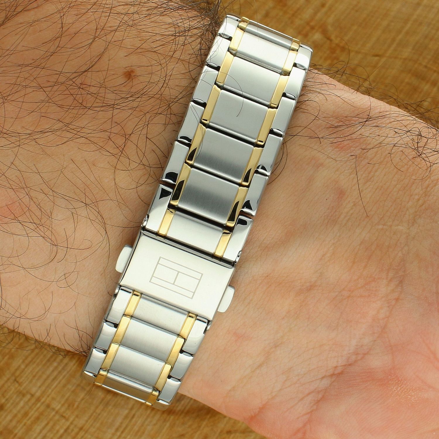 Zegarek męski Tommy Hilfiger Date 1710729.jpg