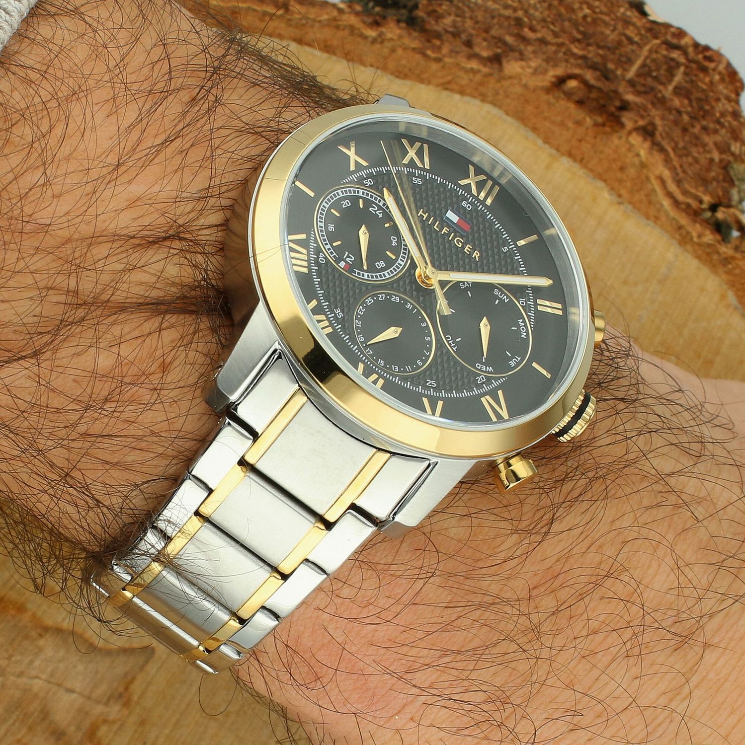 Zegarek męski Tommy Hilfiger Date 1710729.jpg