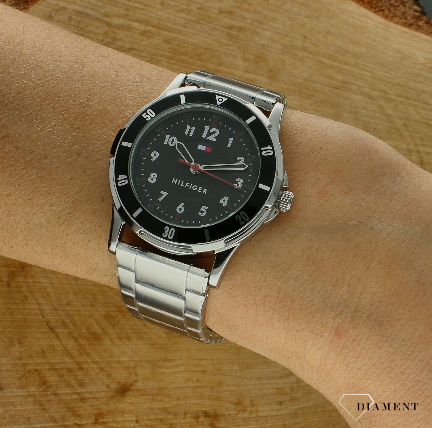 Zegarek dziecięcy Tommy Hilfiger Kids 1720042 na bransolecie..jpg