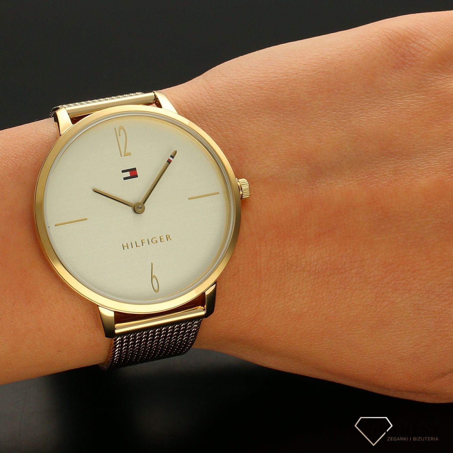 Zegarek damski Tommy Hilfiger Liza na złotej bransolecie 1782339.jpg