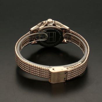 Zegarek damski na bransolecie w kolorze różowego złota Tommy Hilfiger Delphine 1782356 z niebieską tarczą to piękny kobiecy model (4).jpg