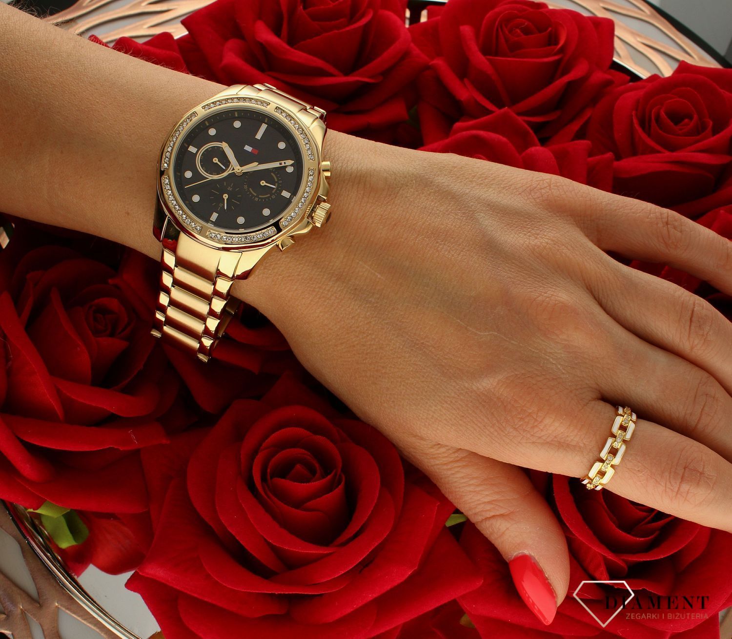 Złoty zegarek  damski TOMMY HILFIGER 1782570  z czarną tarczą i cyrkoniamil.jpg