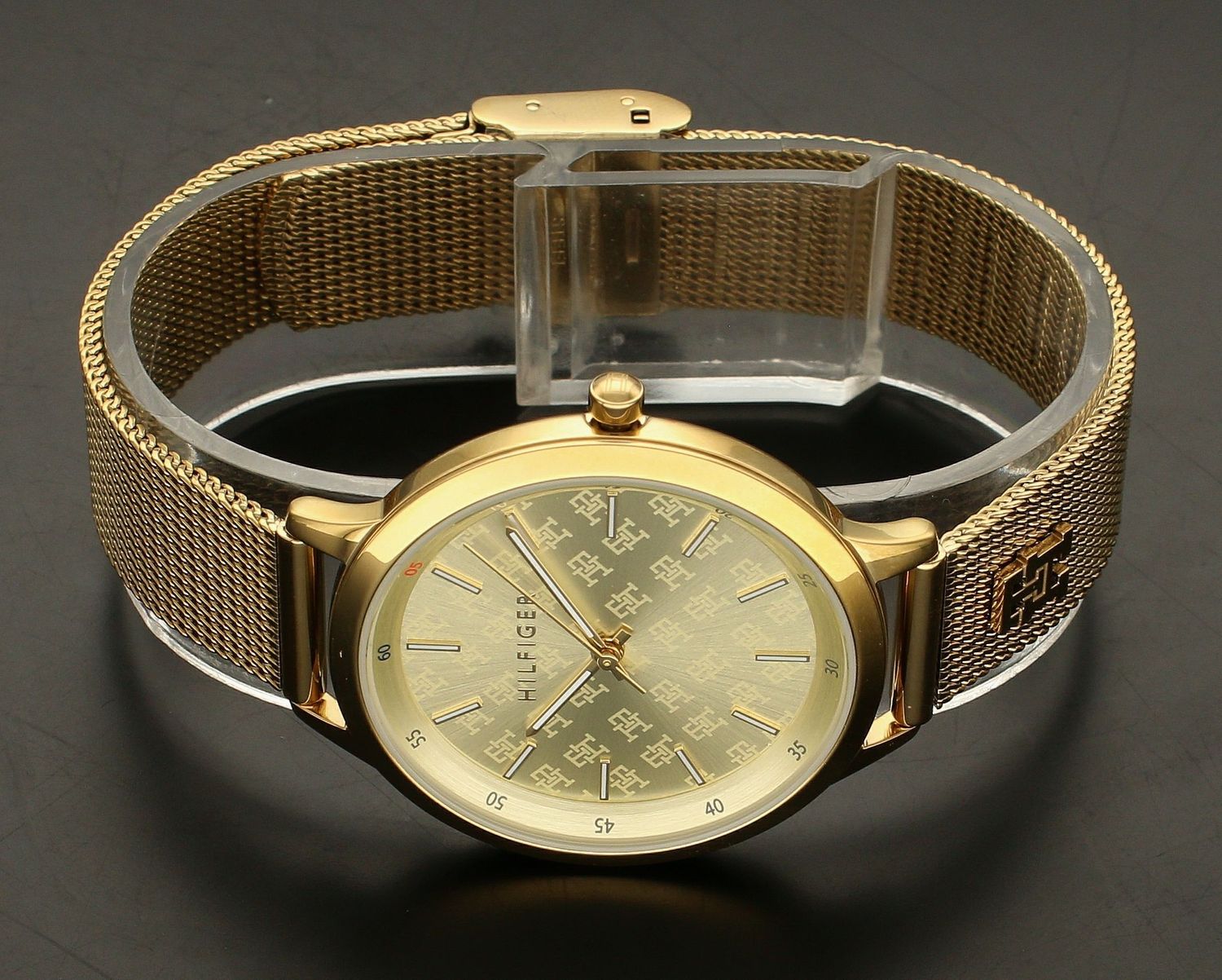 Zegarek damski TOMMY HILFIGER 1782588  z logowaną tarczą (2).jpg