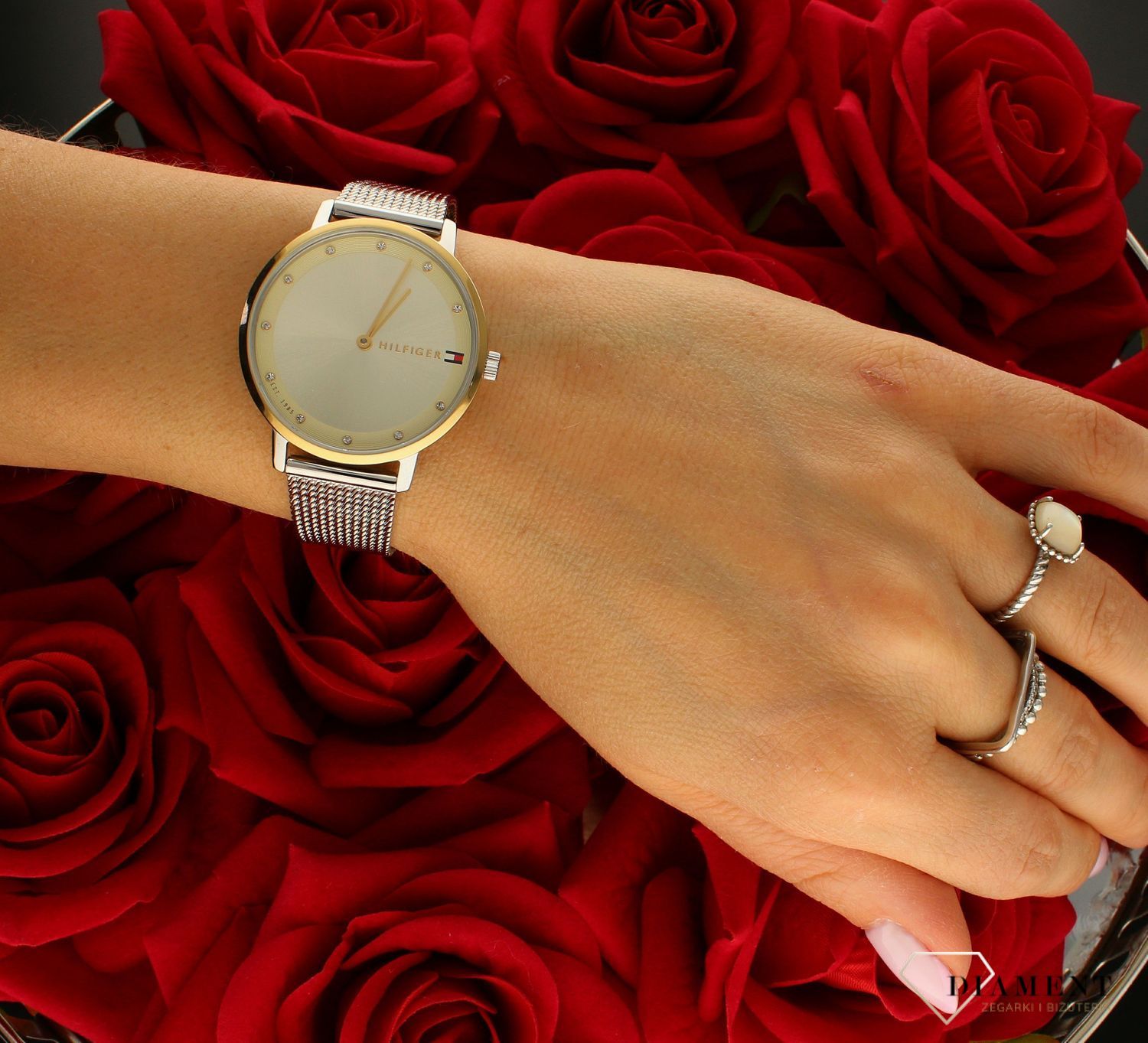 Zegarek damski na bransolecie Tommy Hilfiger 1782667.jpg