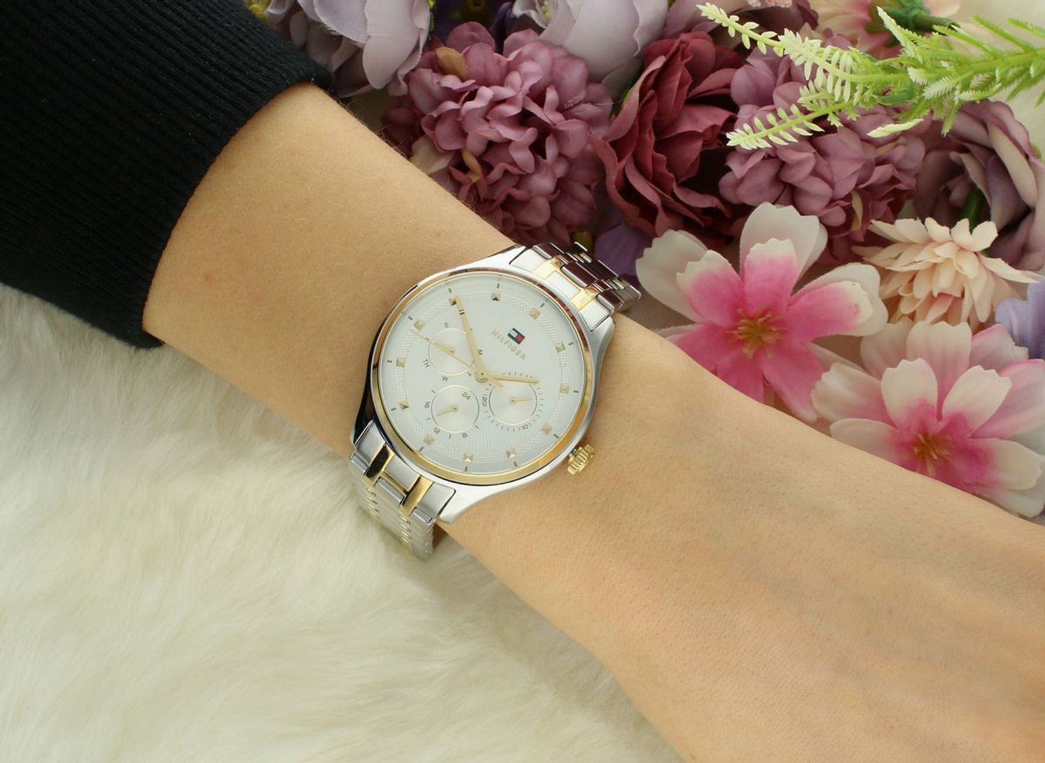 1782750 Zegarek damski Tommy Hilfiger 1782750 na bransolecie. Oryginalny zegarek damski Tommy.jpg