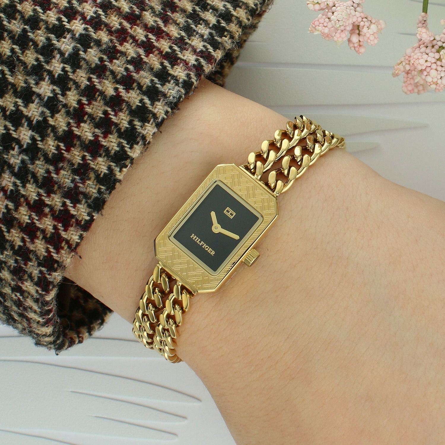 Zegarek damski Tommy Hilfiger Classic 1782842.jpg