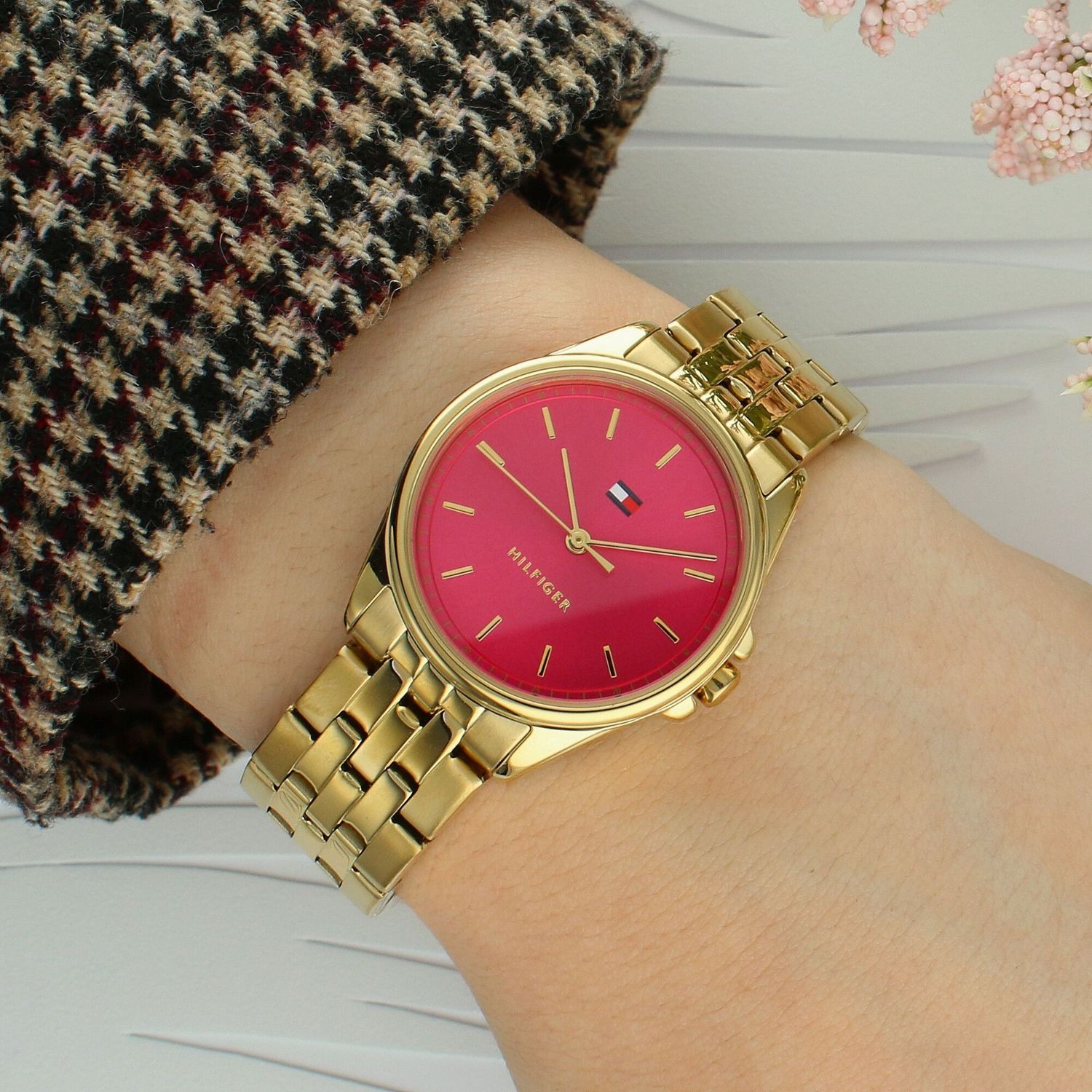 Zegarek damski Tommy Hilfiger Classic 1782854.jpg