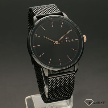 Zegarek męski na czarnej bransolecie Tommy Hilfiger Hendix 1791845 z dodatkami różowego złoto to nowoczesny model zegarka dla mężczyzny.  (1).jpg