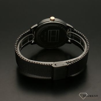 Zegarek męski na czarnej bransolecie Tommy Hilfiger Hendix 1791845 z dodatkami różowego złoto to nowoczesny model zegarka dla mężczyzny.  (4).jpg